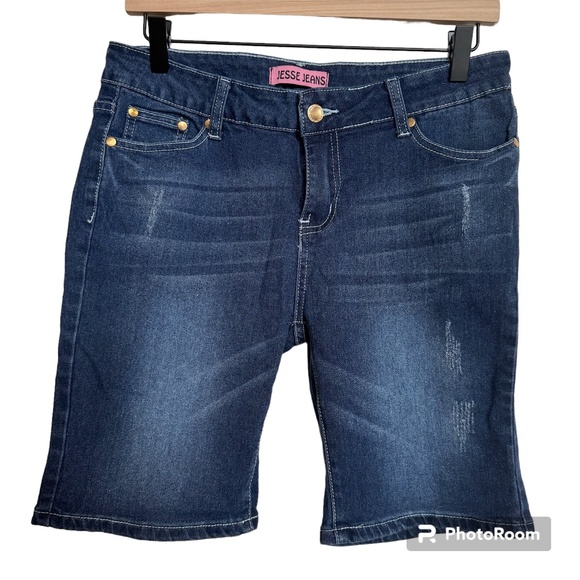 Mildly Distressed Jesse Jeans Mid Length Bermuda Shorts Size 11 - Picture 1 of 5